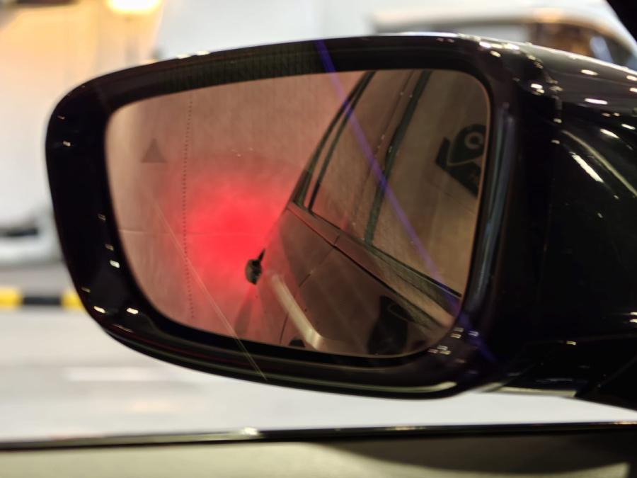 520iA M SPORT (G30) - Image 20
